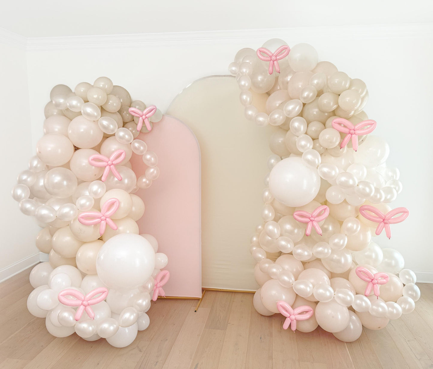 Pearls and Bows Balloon Garland Kit