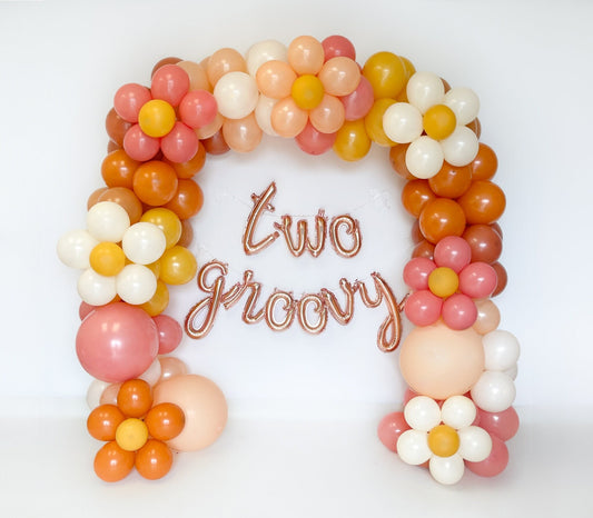 Oranges Two Groovy Balloon Garland Kit