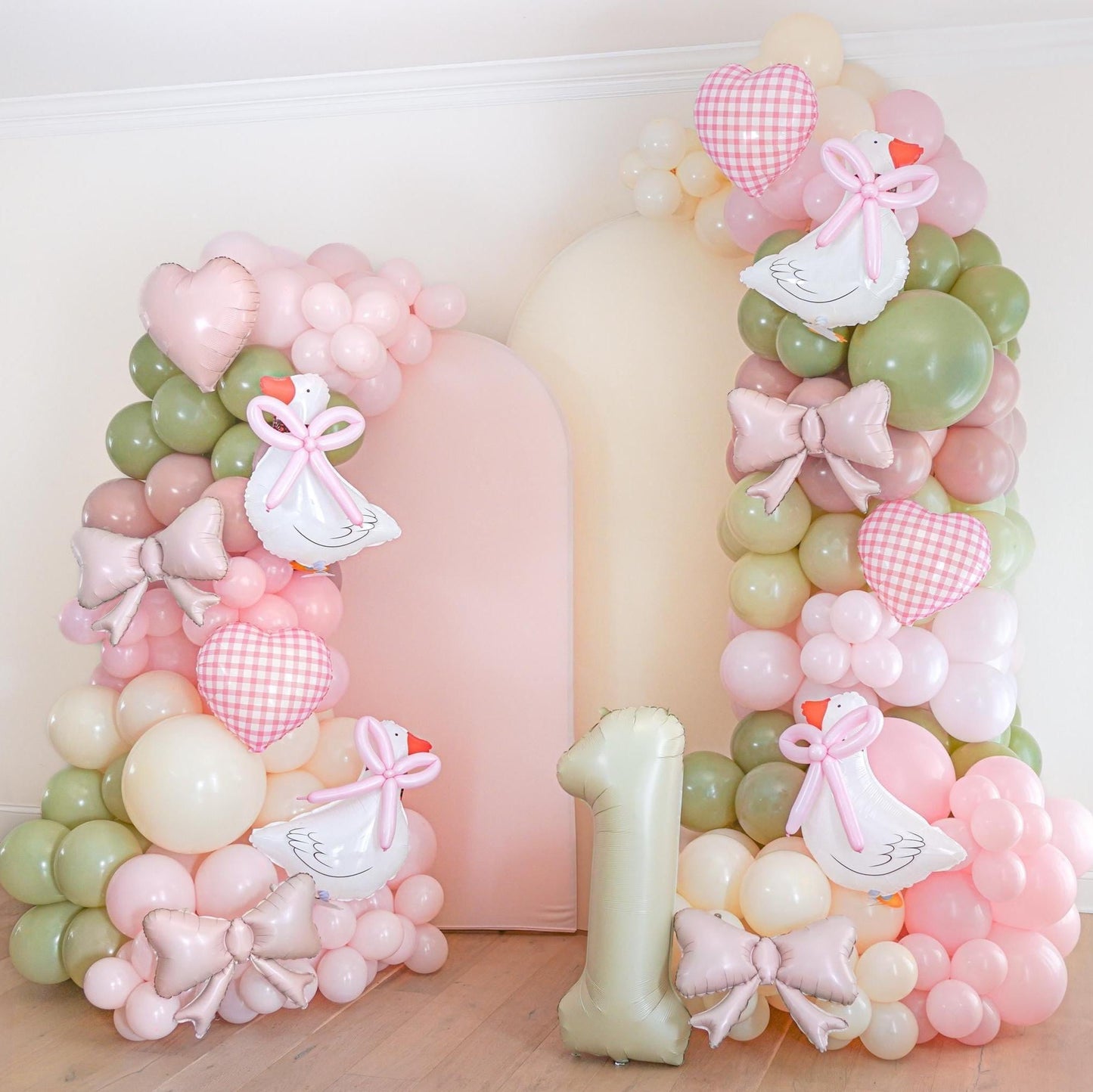 One Silly Goose Balloon Garland Kit