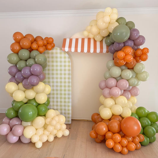 Locally Grown Balloon Garland Kit