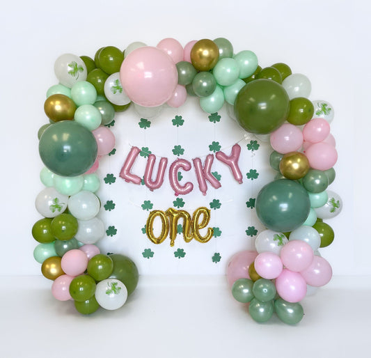 Lucky One With Clover Streamers Balloon Garland Kit